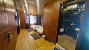 Rockwoodscafeandhomestay